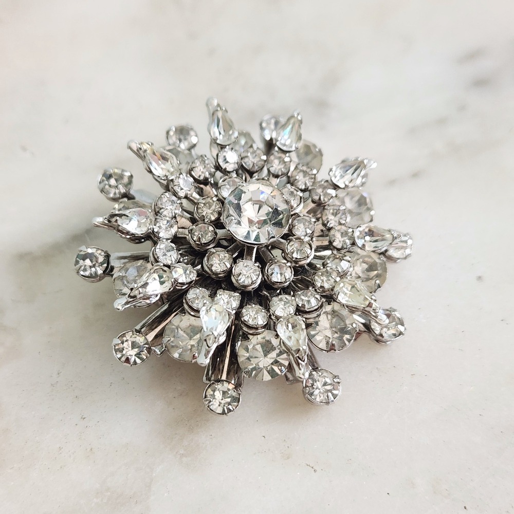 Vintage Silver Tone Clear Rhinestone Starburst Brooch Pin Mid-Century Sunburst